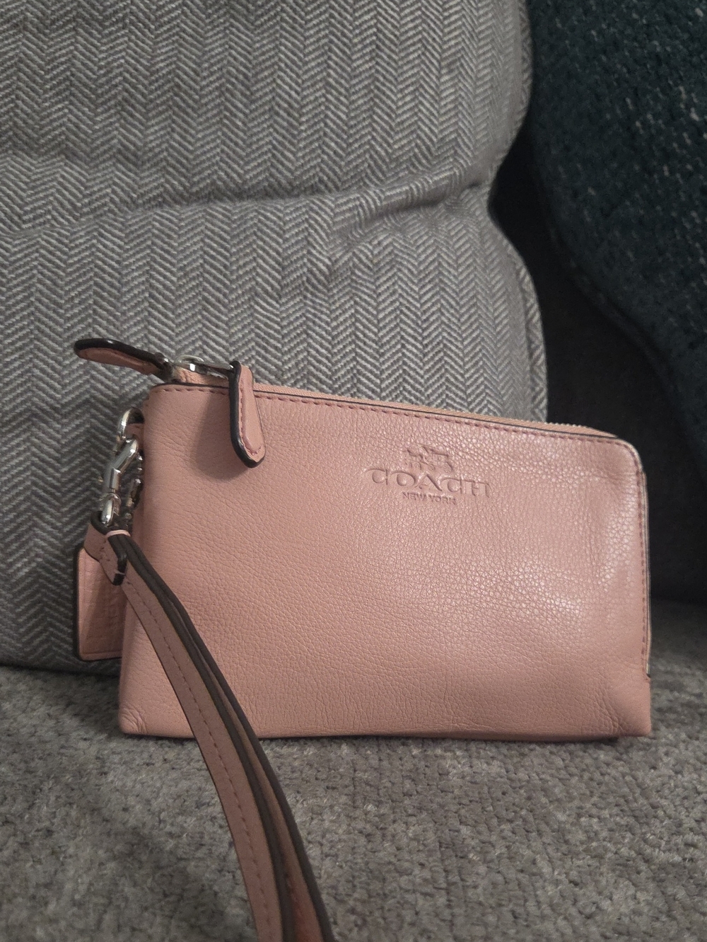Coach Pebble Leather Double Corner Zip Wristlet Blush Pink Petal -